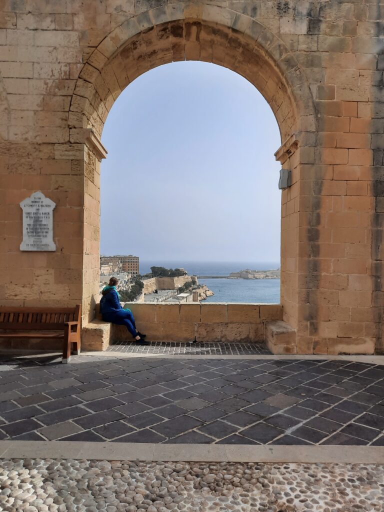górne ogrody barracka valetta