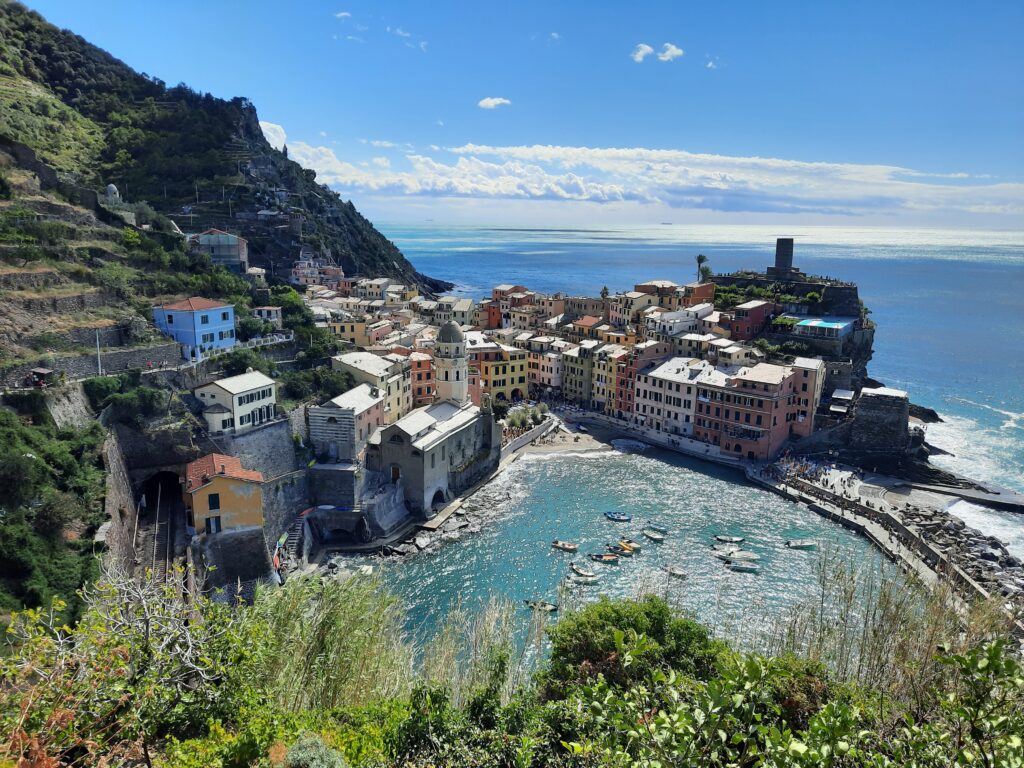 cinque terre vernazza