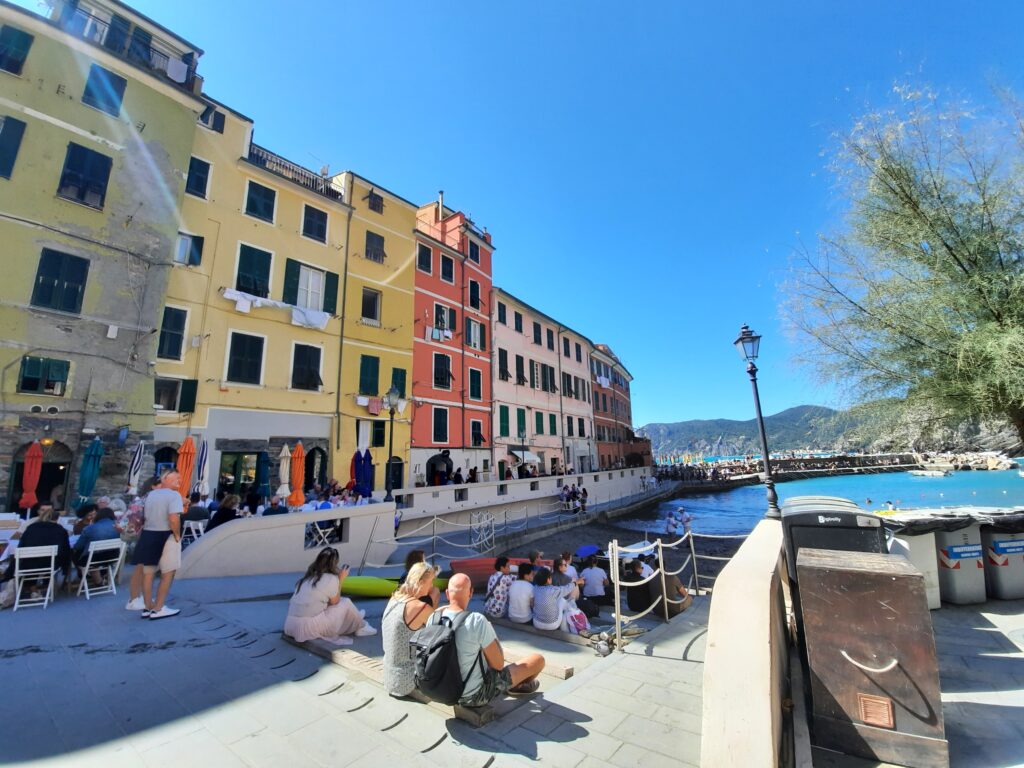 cinque terre vernazza